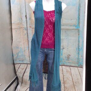 Teal Open Knit Sleeveless SmLong Cardigan With Fringe Hem & Geometric Back Panel